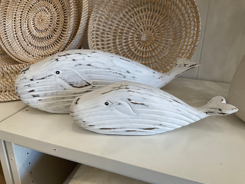 Wooden whales set 2