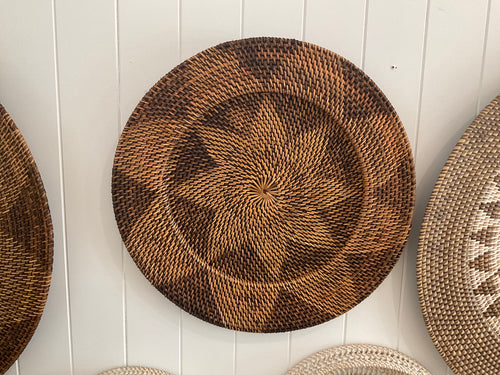 Flower disc- small brown