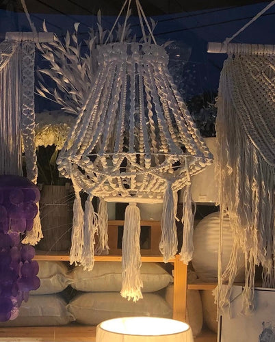 BEAD CHANDELIER WHITE