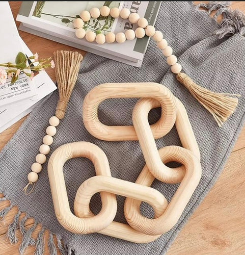 WOODEN CHAIN- NATURAL PINE